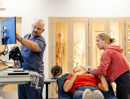 Students in the Master of Science in Anesthesia program practice patient care.